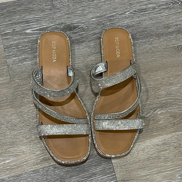 Stylish silver rhinestone sandals - Picture 3 of 4